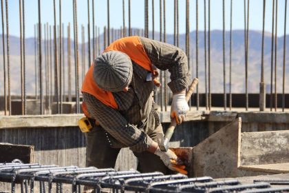 Pantalons de travail adaptés aux différents métiers et environnements professionnels