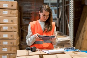 Les avantages de l'étiquetage automatique dans le secteur industriel